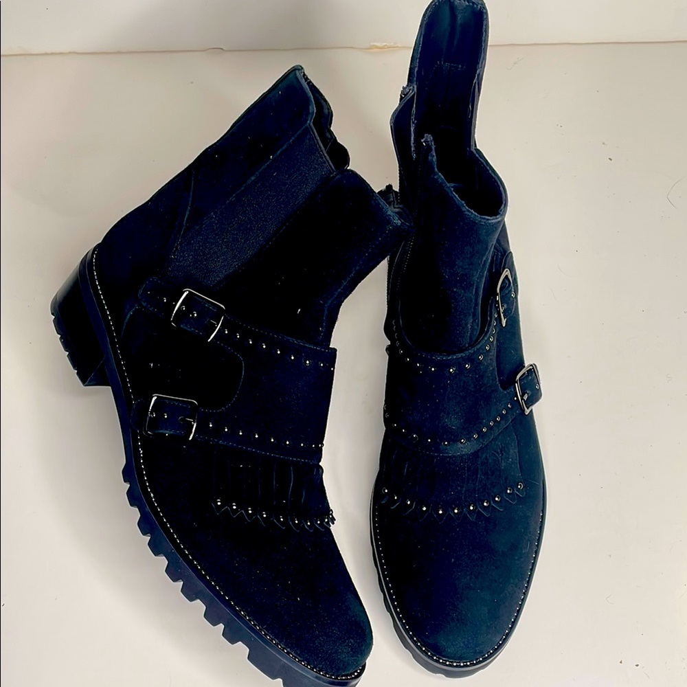 Vaneli M black suede leather kiltie ankle boot with silver toned studs, size 8N